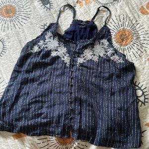 Miss Me size small embroidered sleeveless flowy top